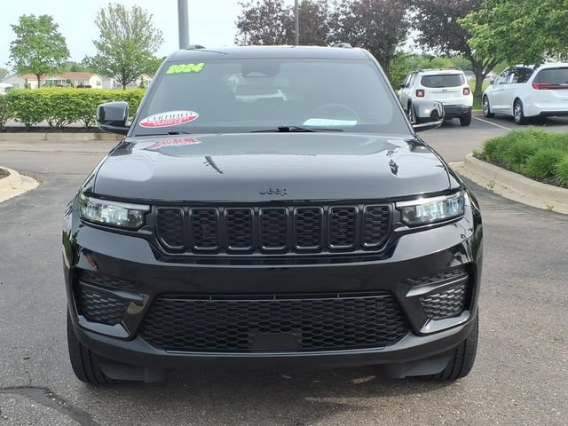 Certified 2024 Jeep Grand Cherokee Altitude AWD/4WD image 2