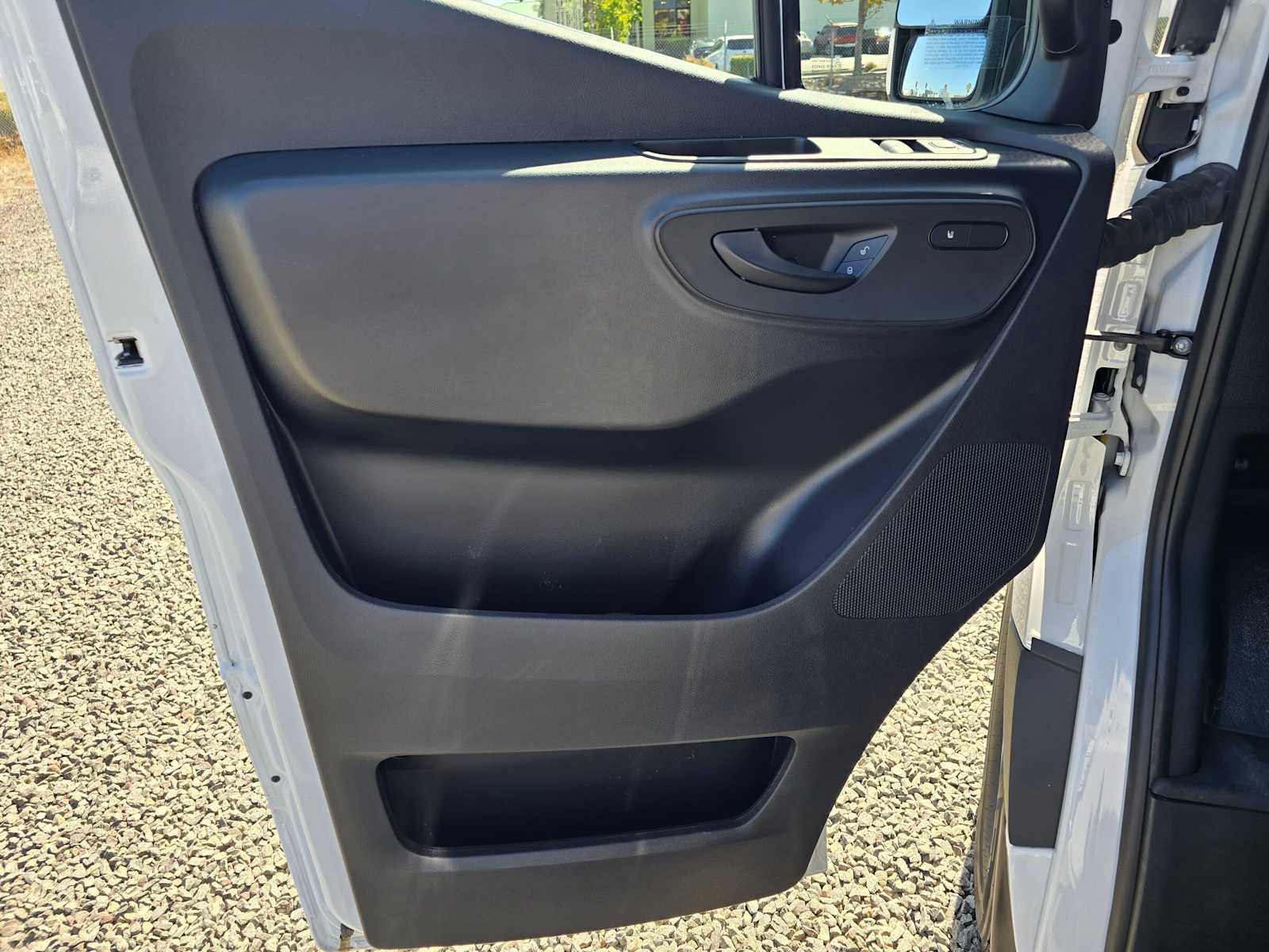 Used 2025 Mercedes-Benz Sprinter 2500 image 17