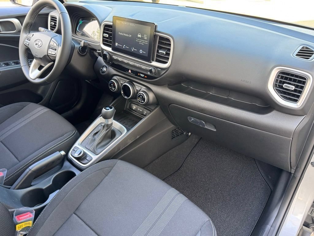 New 2026 Hyundai Venue SEL FWD image 14