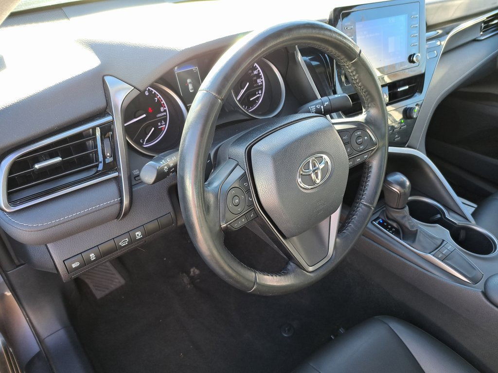 Used 2023 Toyota Camry SE image 13