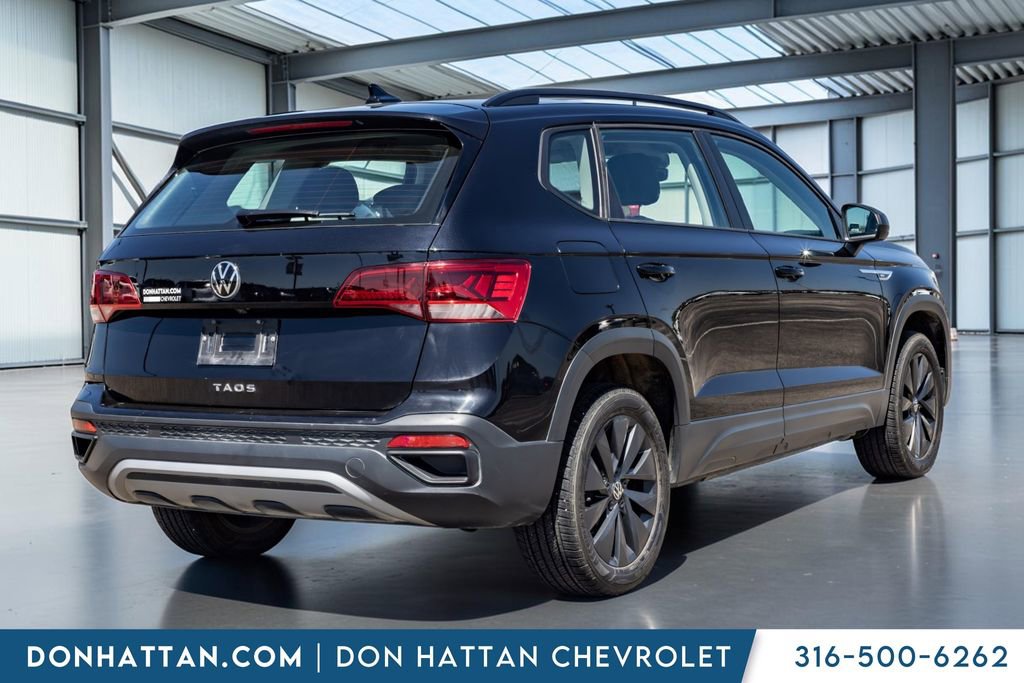 Used 2024 Volkswagen Taos S w/ MDO Package FWD image 21
