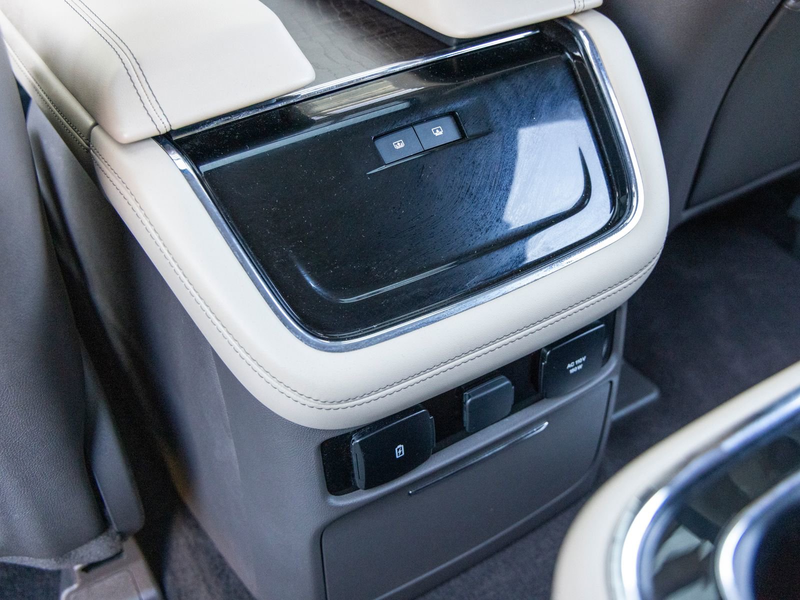 Used 2023 Lincoln Navigator Reserve AWD/4WD image 46