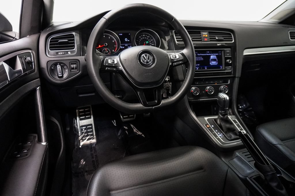 Used 2019 Volkswagen Golf Alltrack S AWD/4WD image 16
