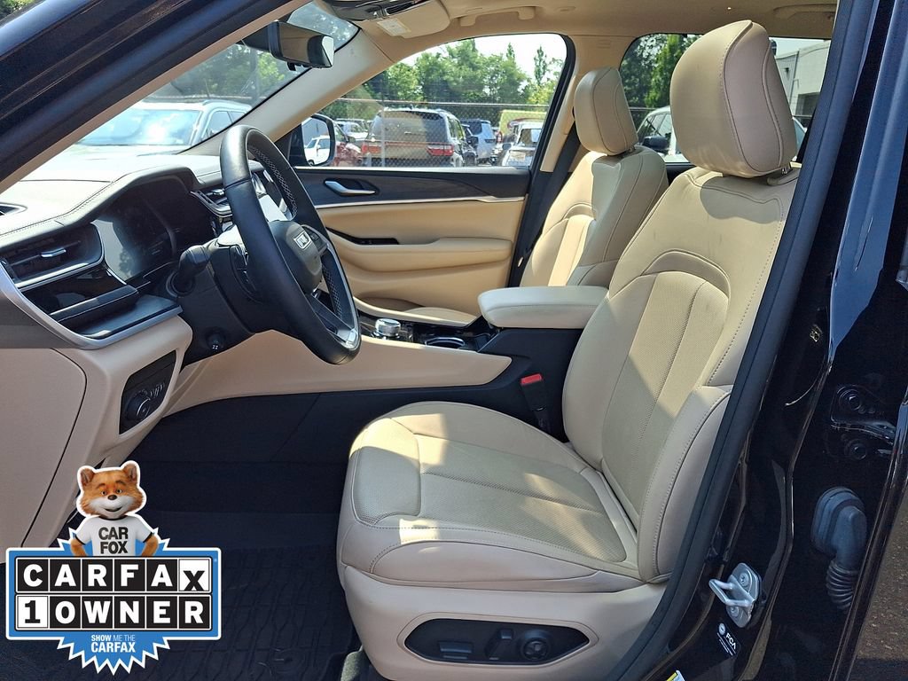 Used 2022 Jeep Grand Cherokee L Limited w/ Luxury Tech Group II AWD/4WD image 15