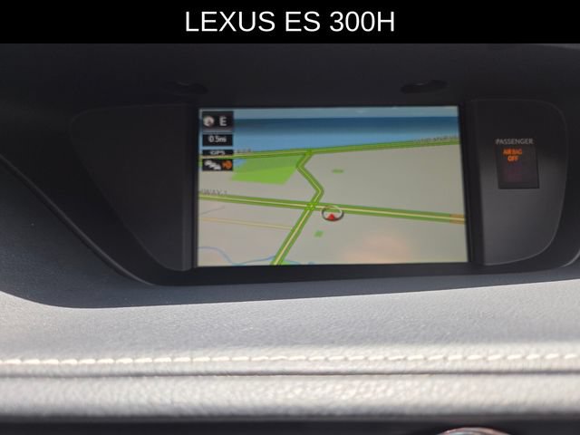 Used 2017 Lexus ES 300h w/ Luxury Package FWD image 26