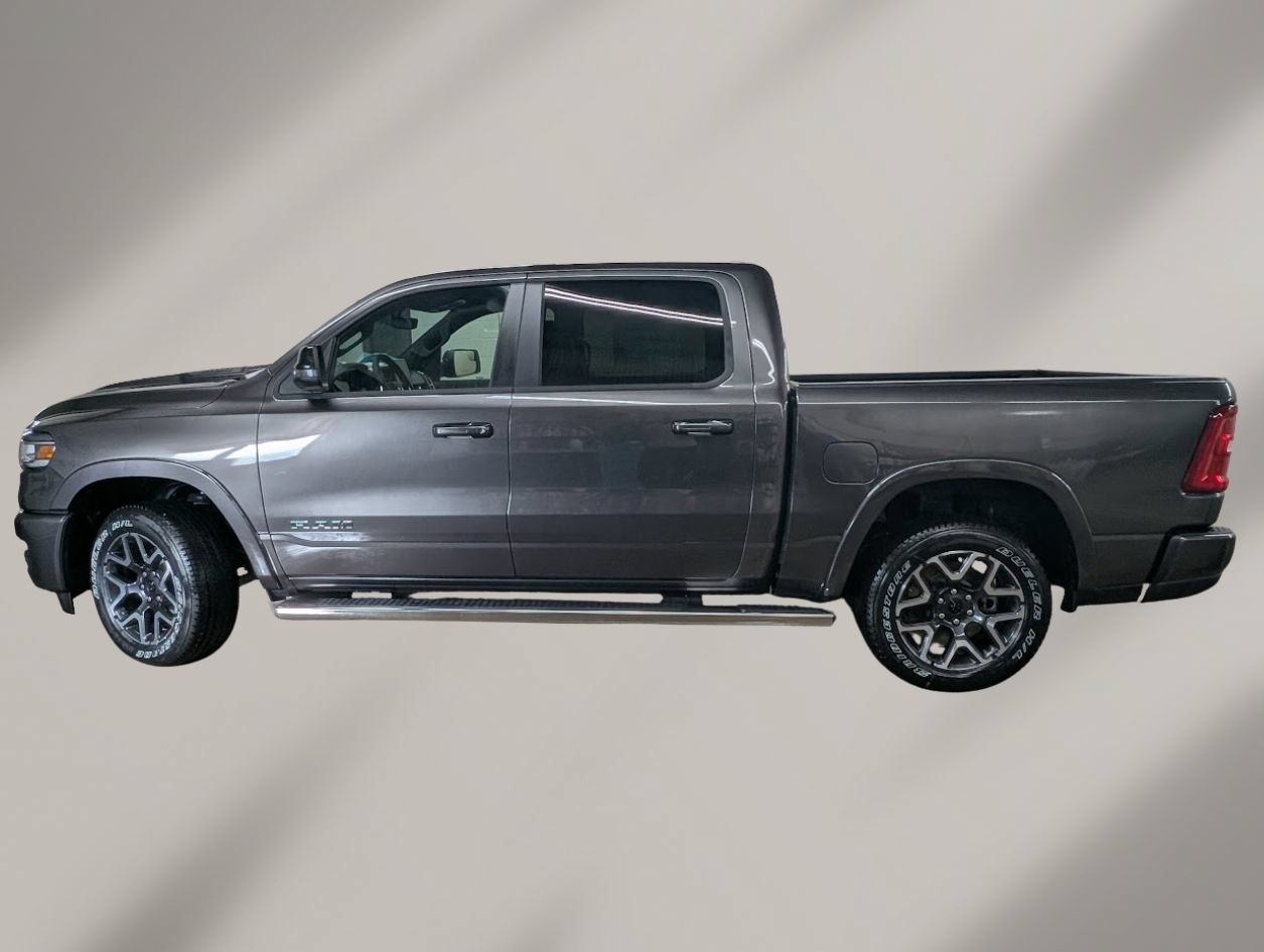 New 2026 RAM 1500 Laramie AWD/4WD image 3