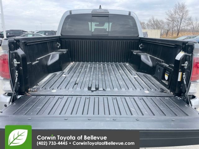 Used 2021 Toyota Tacoma Limited image 30