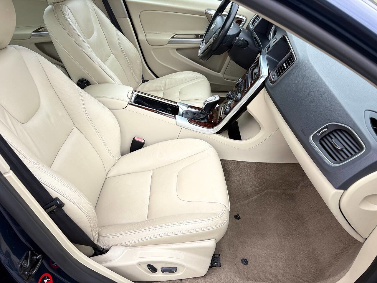 Used 2013 Volvo S60 T5 image 19