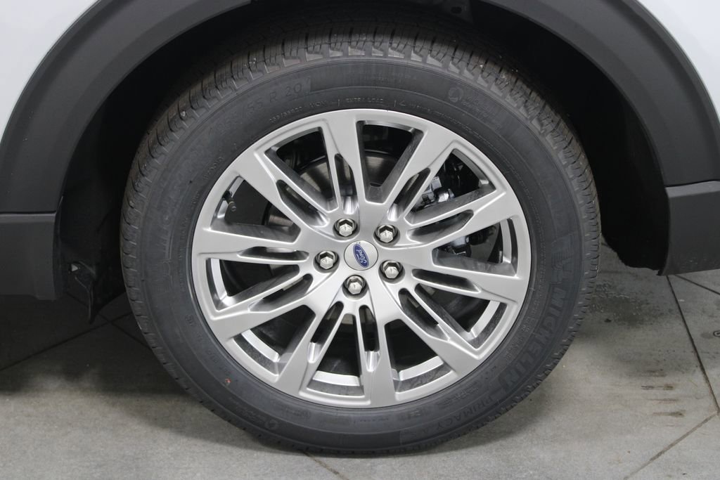 New 2026 Ford Explorer Platinum RWD image 17