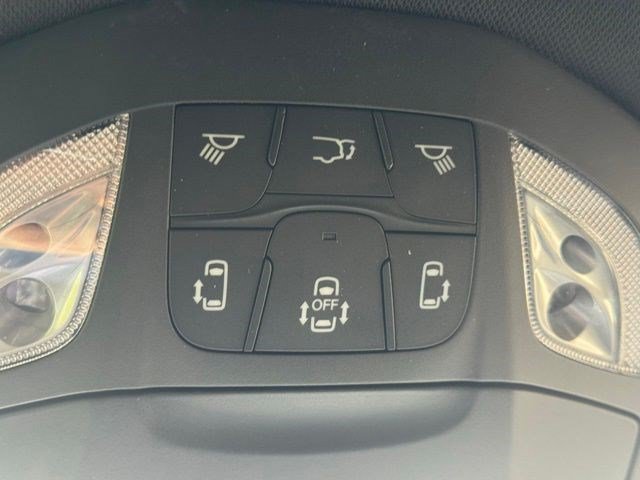 New 2027 Chrysler Pacifica Select FWD image 26