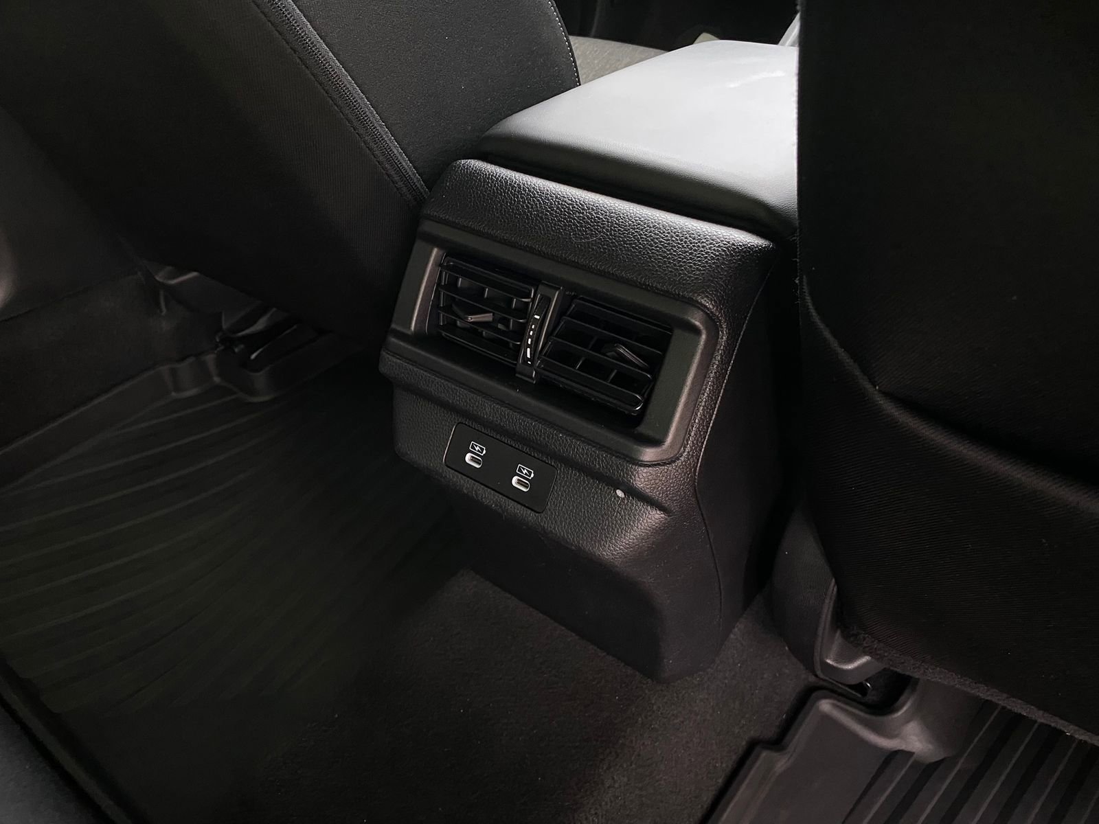 Used 2025 Honda Accord SE image 27