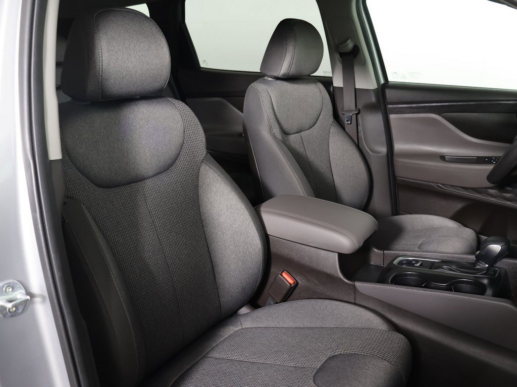 Used 2020 Hyundai Santa Fe SE image 24