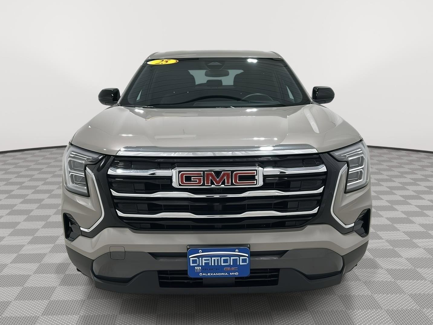 Used 2025 GMC Terrain Elevation image 8