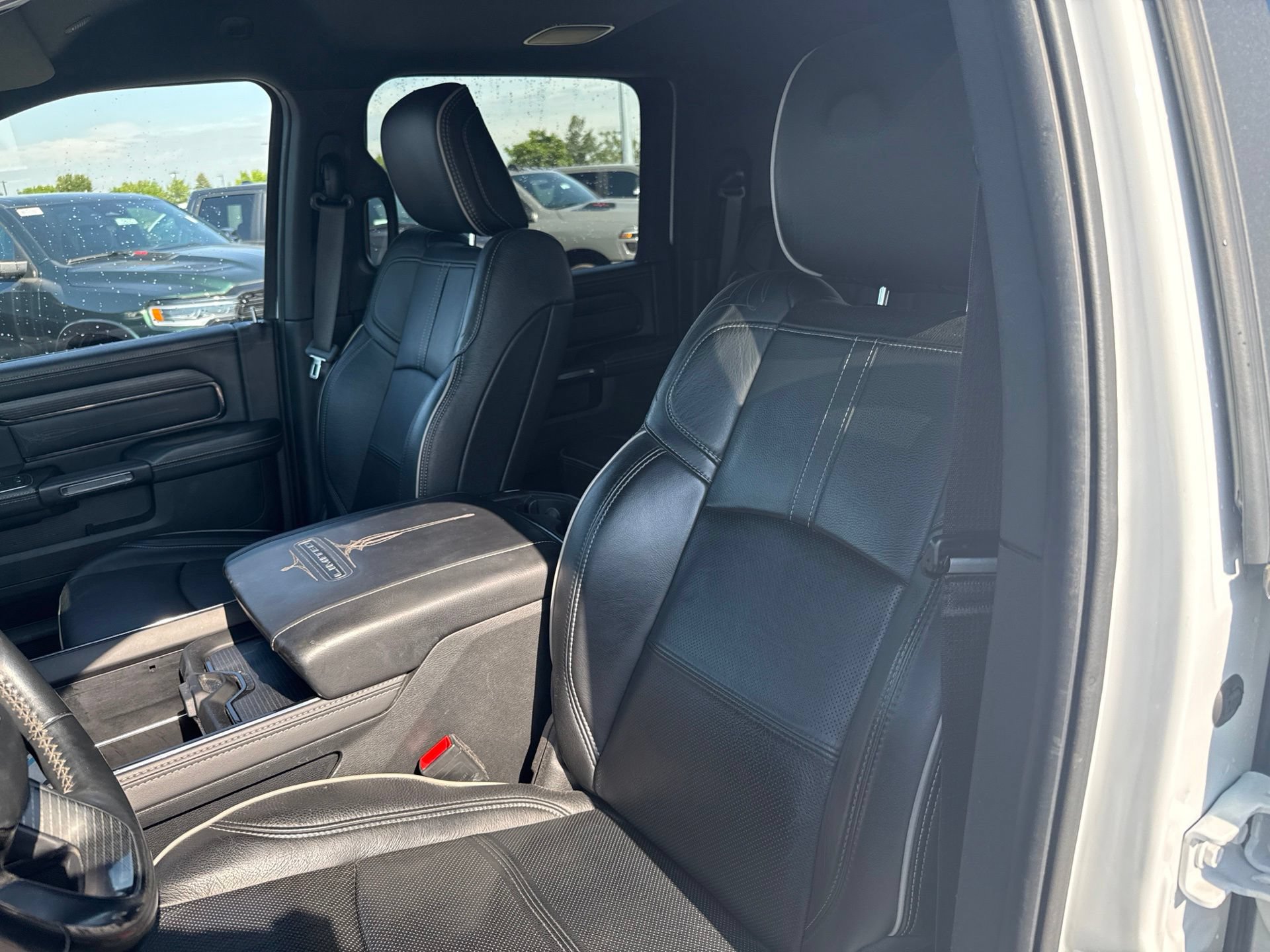 Used 2023 RAM 2500 Limited AWD/4WD image 11