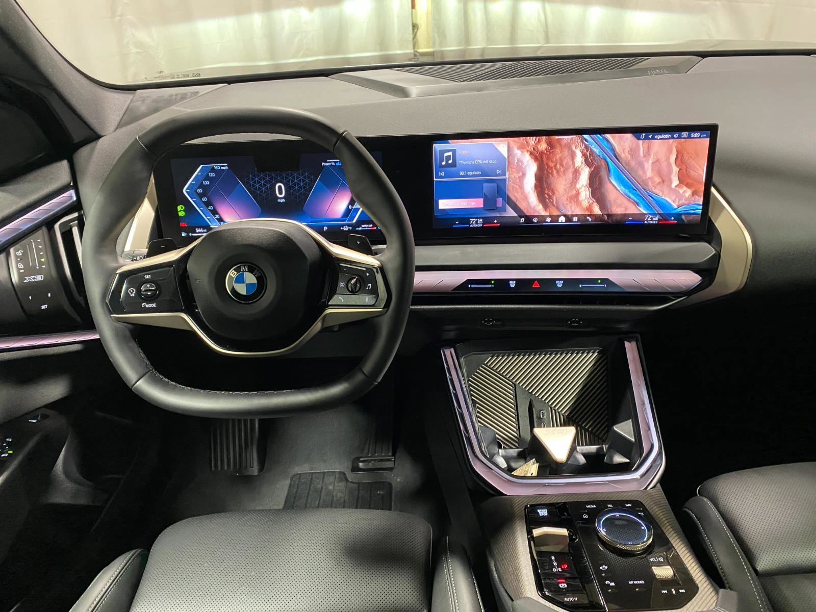 Certified 2025 BMW X3 xDrive30i w/ Convenience Package image 2