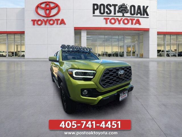 Used 2023 Toyota Tacoma TRD Off-Road AWD/4WD image 11