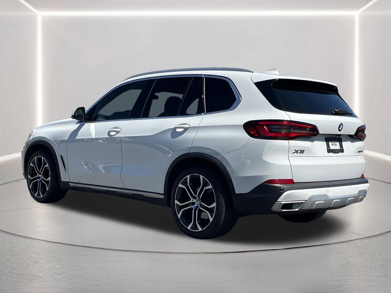 Used 2023 BMW X5 xDrive40i w/ Premium Package AWD/4WD image 24