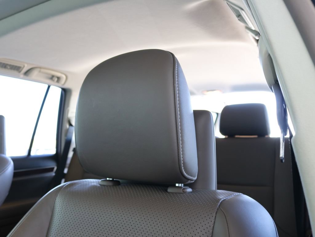 Used 2014 Lexus GX 460 Luxury AWD/4WD image 24