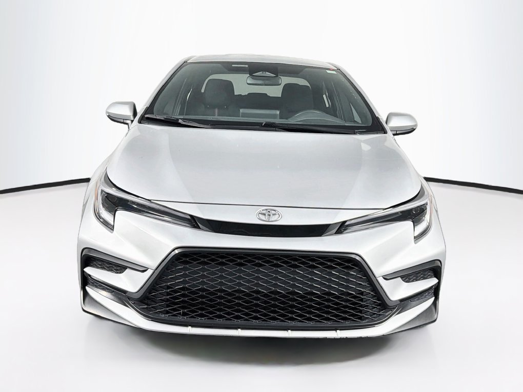 Used 2023 Toyota Corolla SE FWD image 2