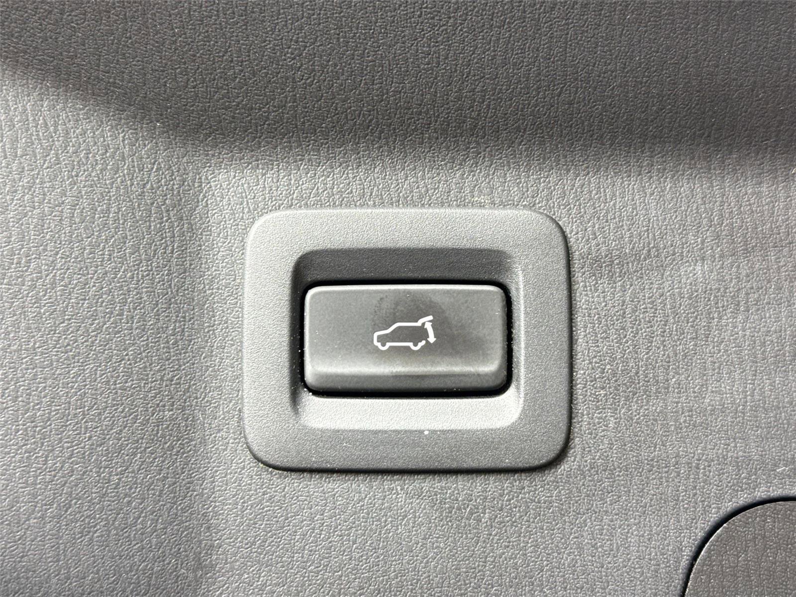 Certified 2023 MAZDA CX-9 Touring Plus AWD/4WD image 40