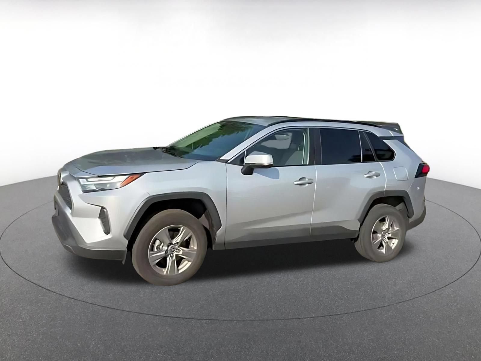Used 2024 Toyota RAV4 XLE w/ Weather Package AWD/4WD image 9
