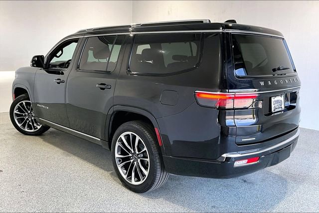 Used 2023 Jeep Wagoneer Series III w/ Premium Group I image 4