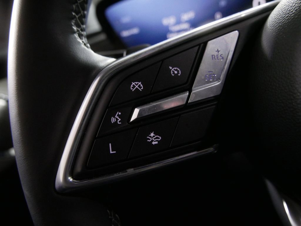 Used 2025 Buick Enclave Avenir w/ Trailering Package, 5000 lbs. image 23