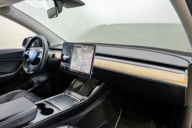 Used 2021 Tesla Model Y 2WD image 20