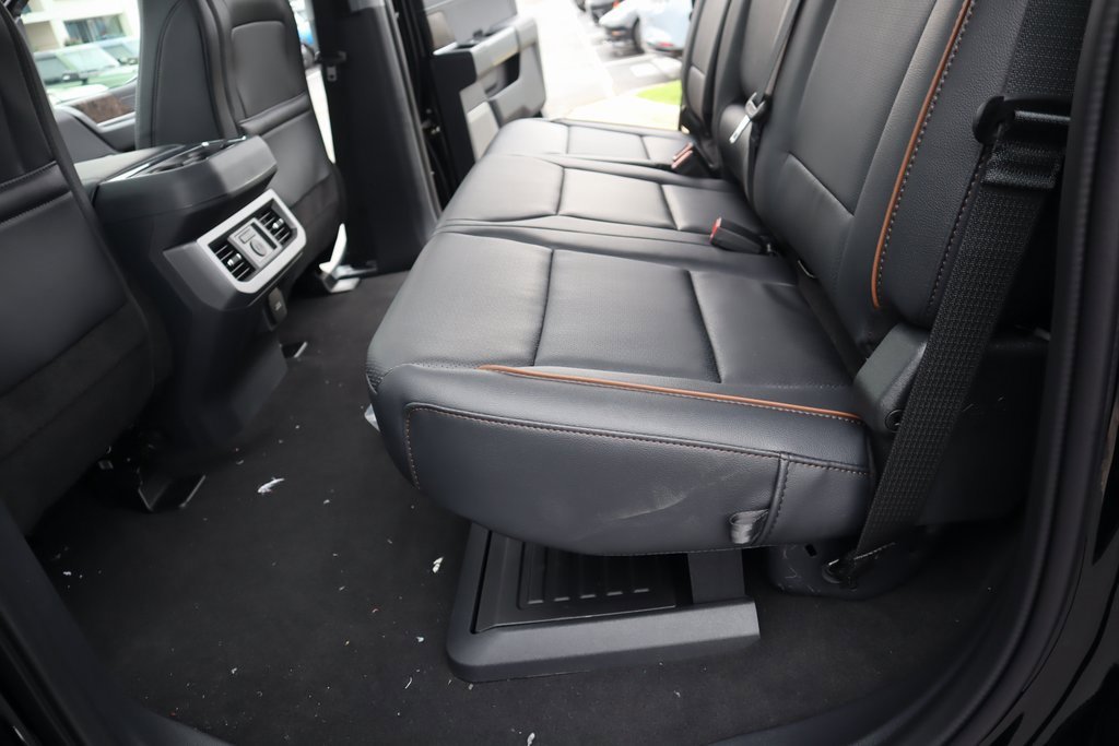 New 2026 Ford F250 Lariat w/ Chrome Package image 13