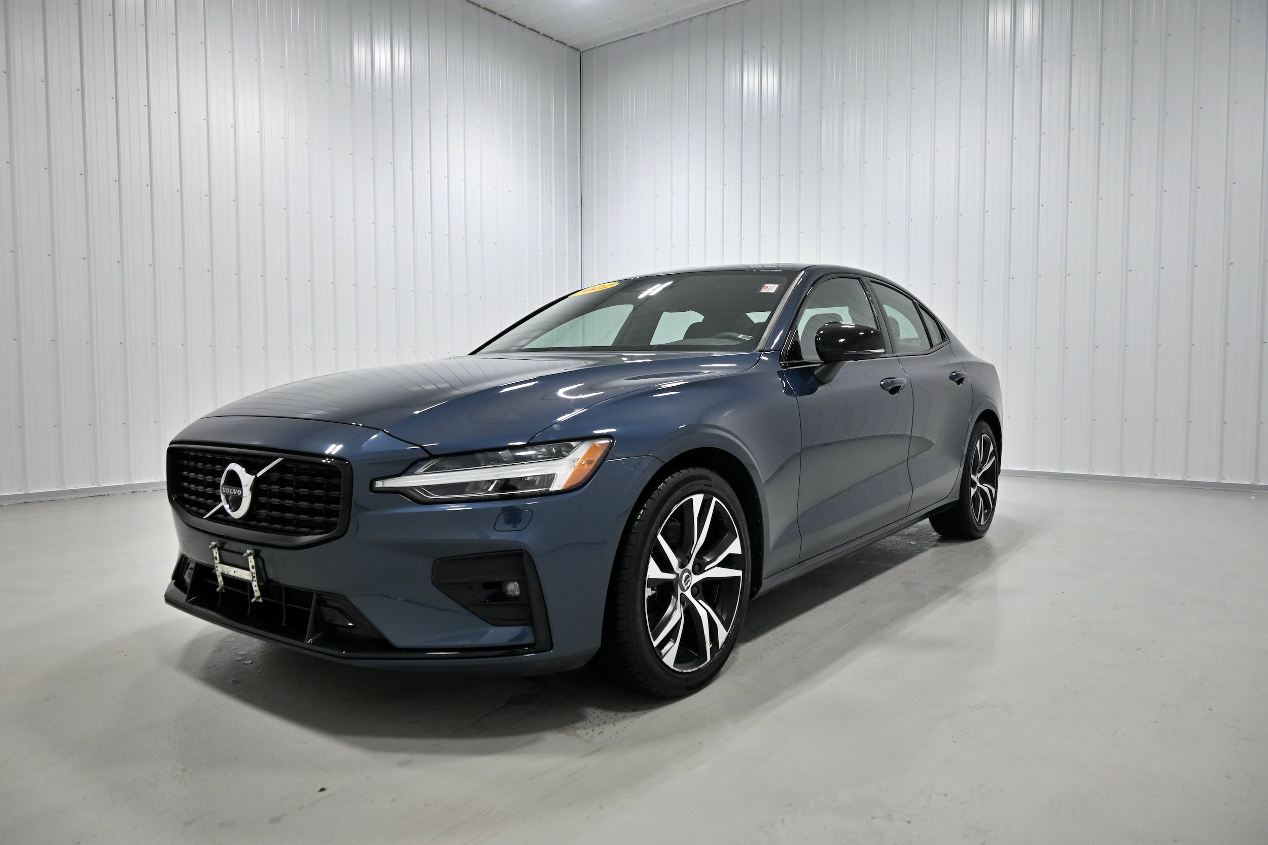 Used 2022 Volvo S60 B5 R-Design AWD/4WD image 26