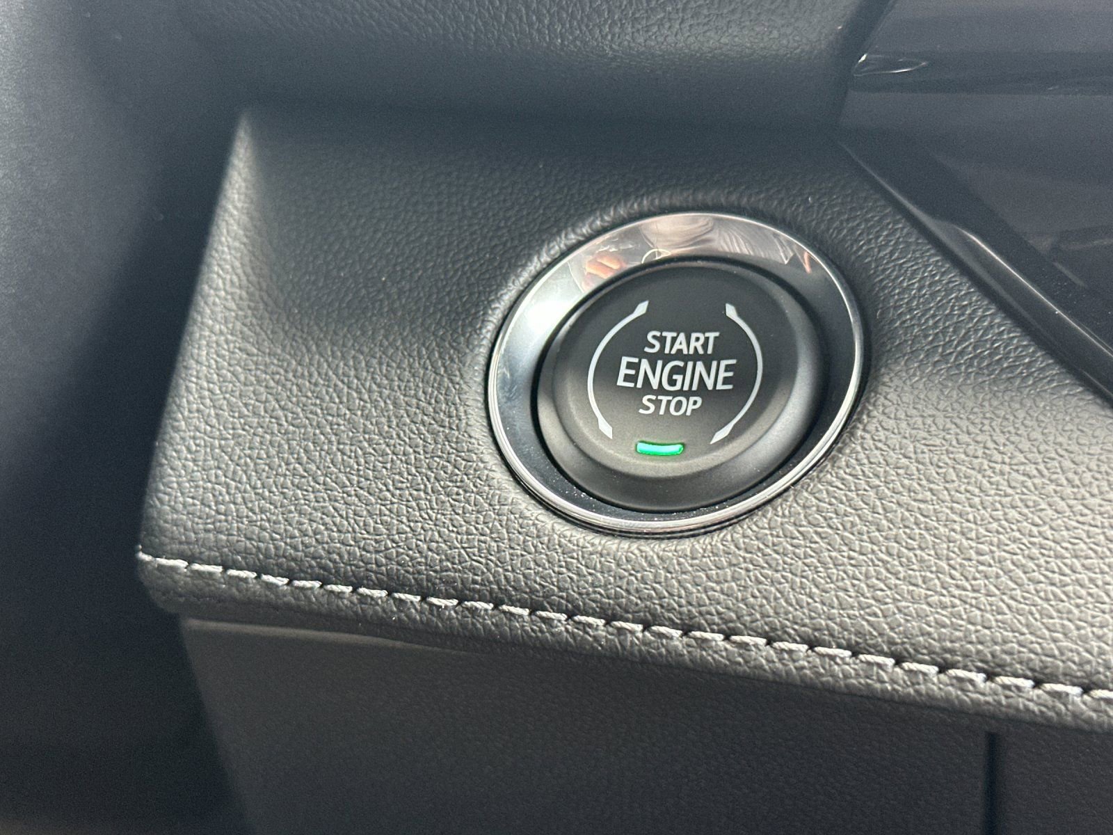 New 2026 Buick Enclave Sport Touring w/ Power Package FWD image 24