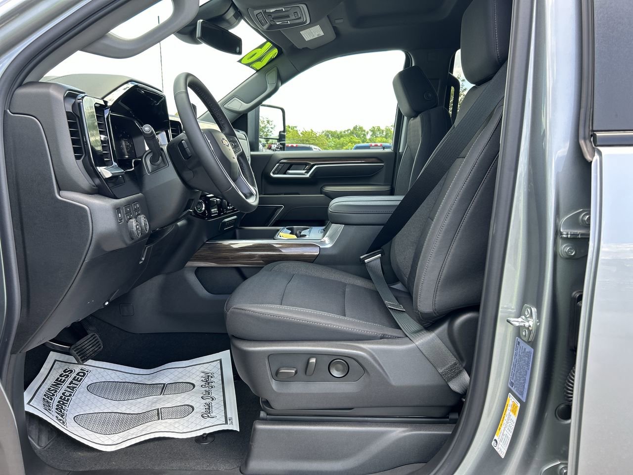 New 2026 Chevrolet Silverado 3500 LT w/ All Star Edition AWD/4WD image 26