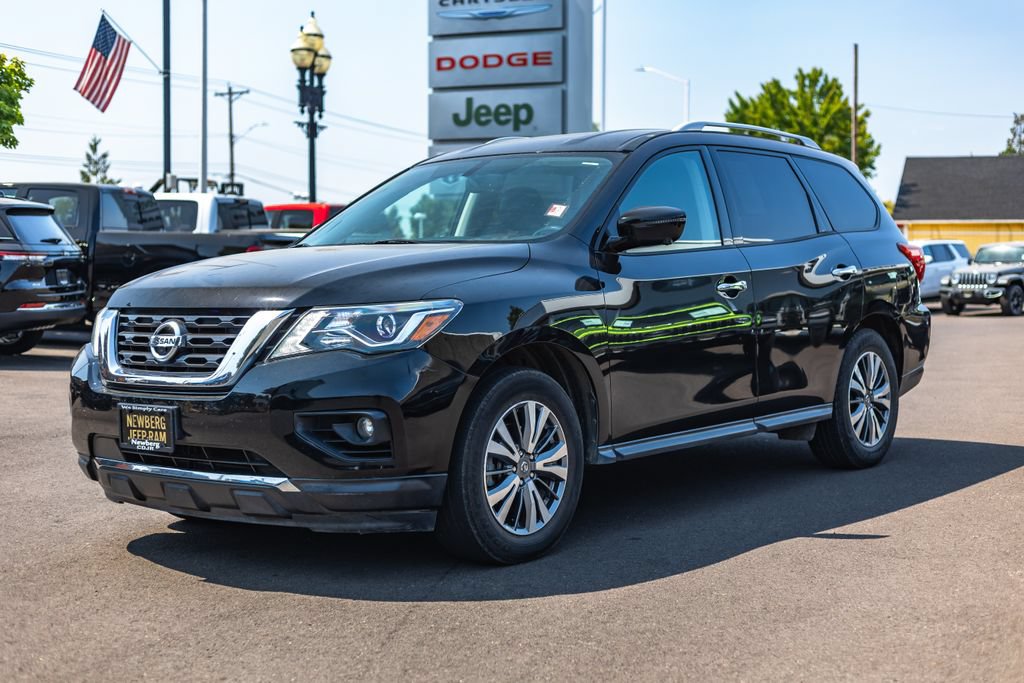 Used 2019 Nissan Pathfinder SL FWD image 4