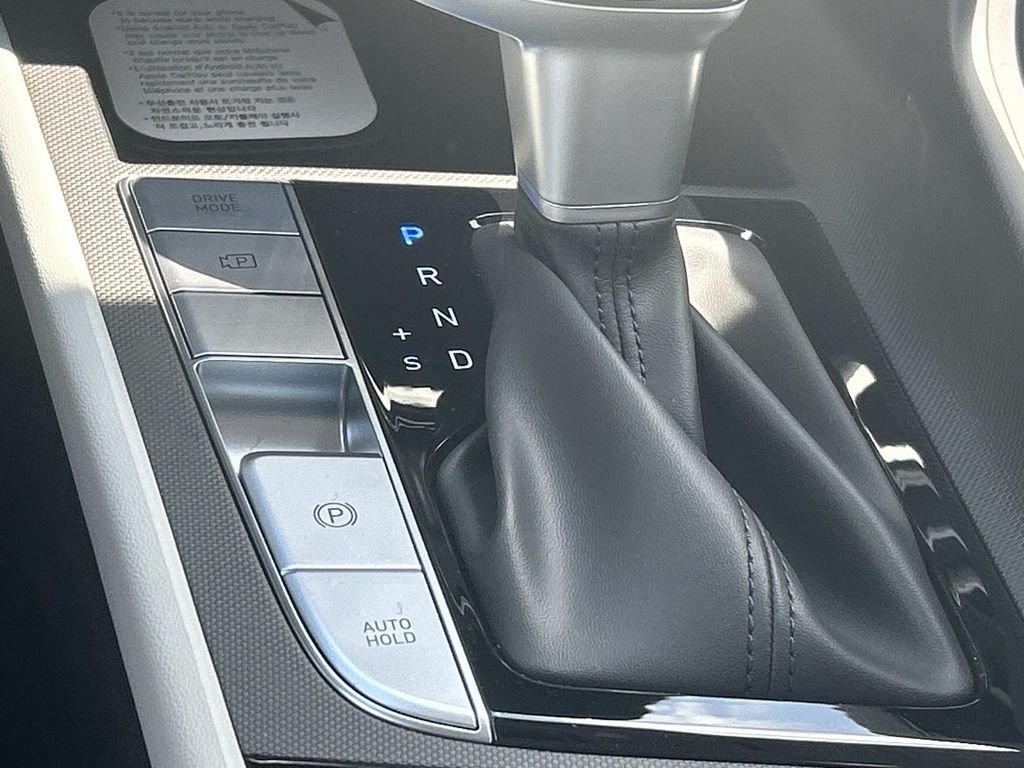 New 2026 Hyundai Elantra Limited FWD image 33