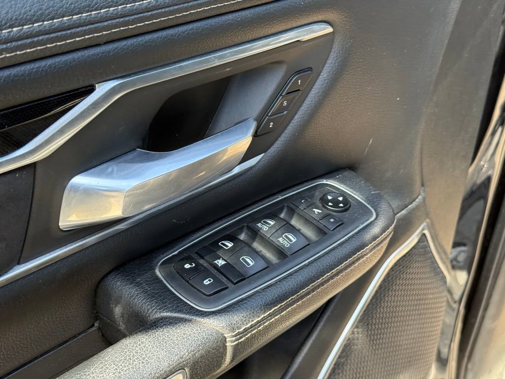 Used 2020 RAM 1500 Laramie w/ Sport Appearance Package AWD/4WD image 12