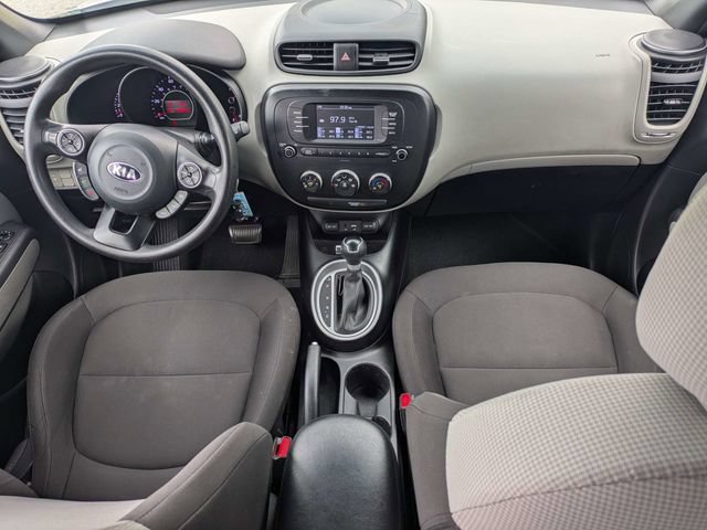 Used 2018 Kia Soul FWD image 14