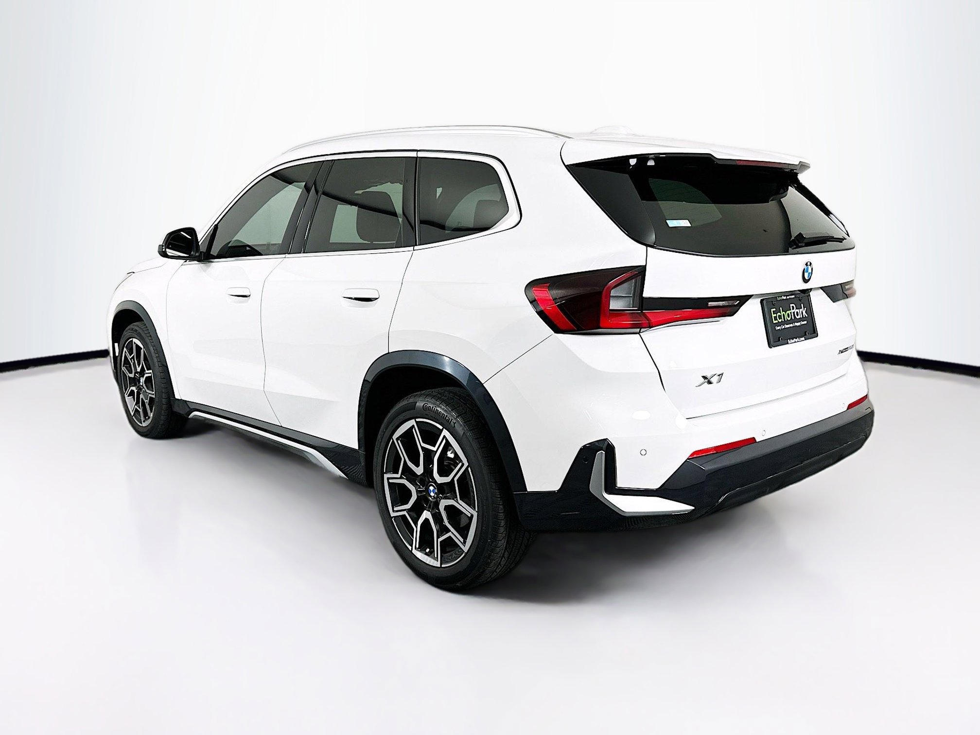 Used 2024 BMW X1 xDrive28i w/ Convenience Package image 5