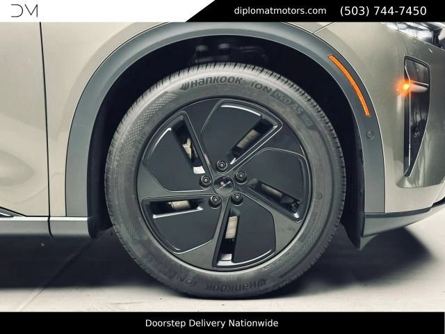 Used 2026 Lucid Gravity Grand Touring AWD/4WD image 48