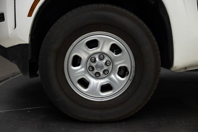 Used 2019 Nissan Frontier SV image 6