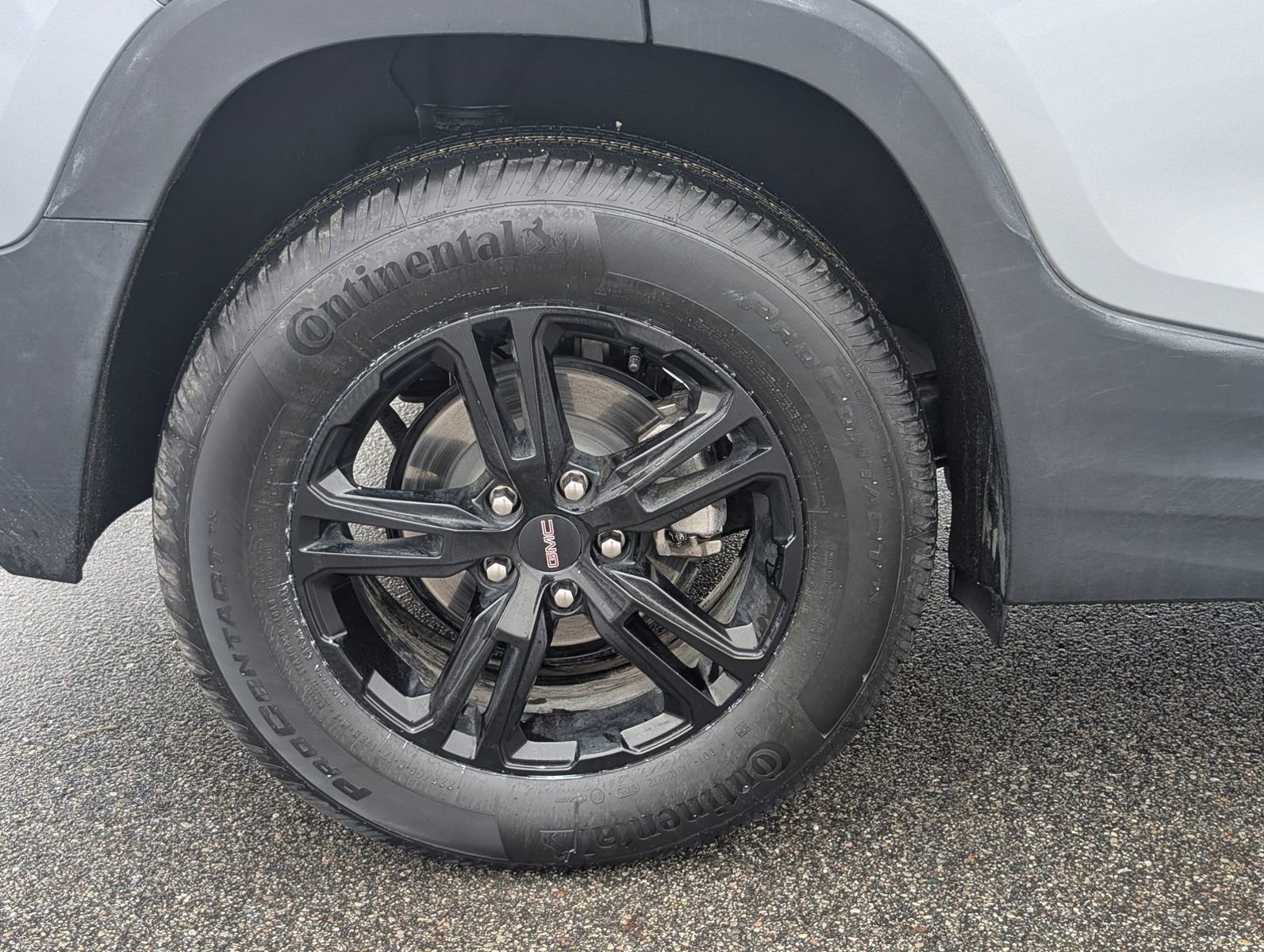 Used 2023 GMC Terrain AT4 image 40