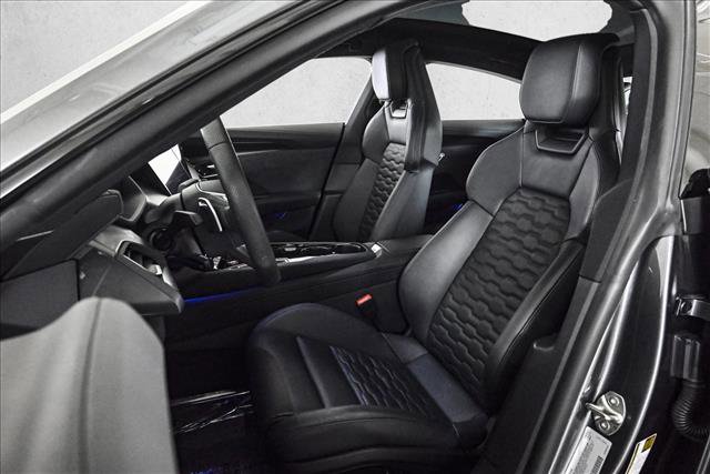 Used 2024 Audi e-tron GT Premium Plus image 17