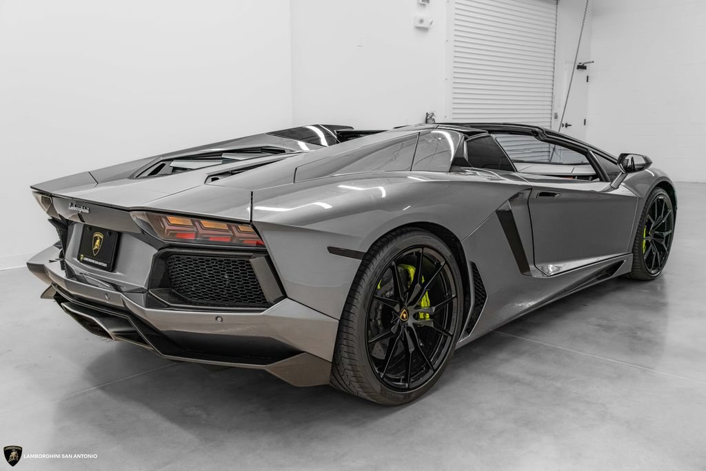 Used 2015 Lamborghini Aventador LP 700-4 AWD/4WD image 23