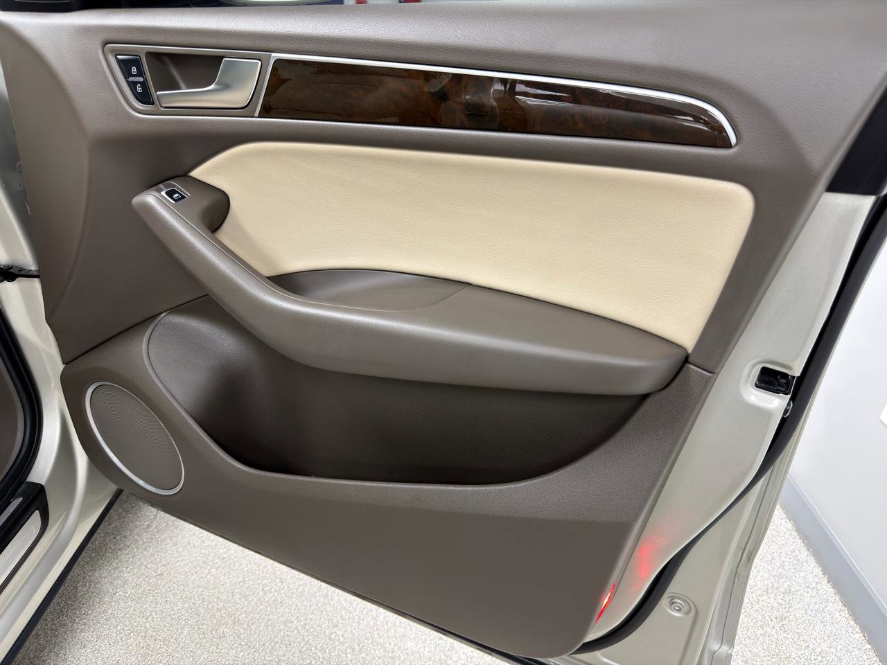 Used 2016 Audi Q5 3.0T Prestige image 13