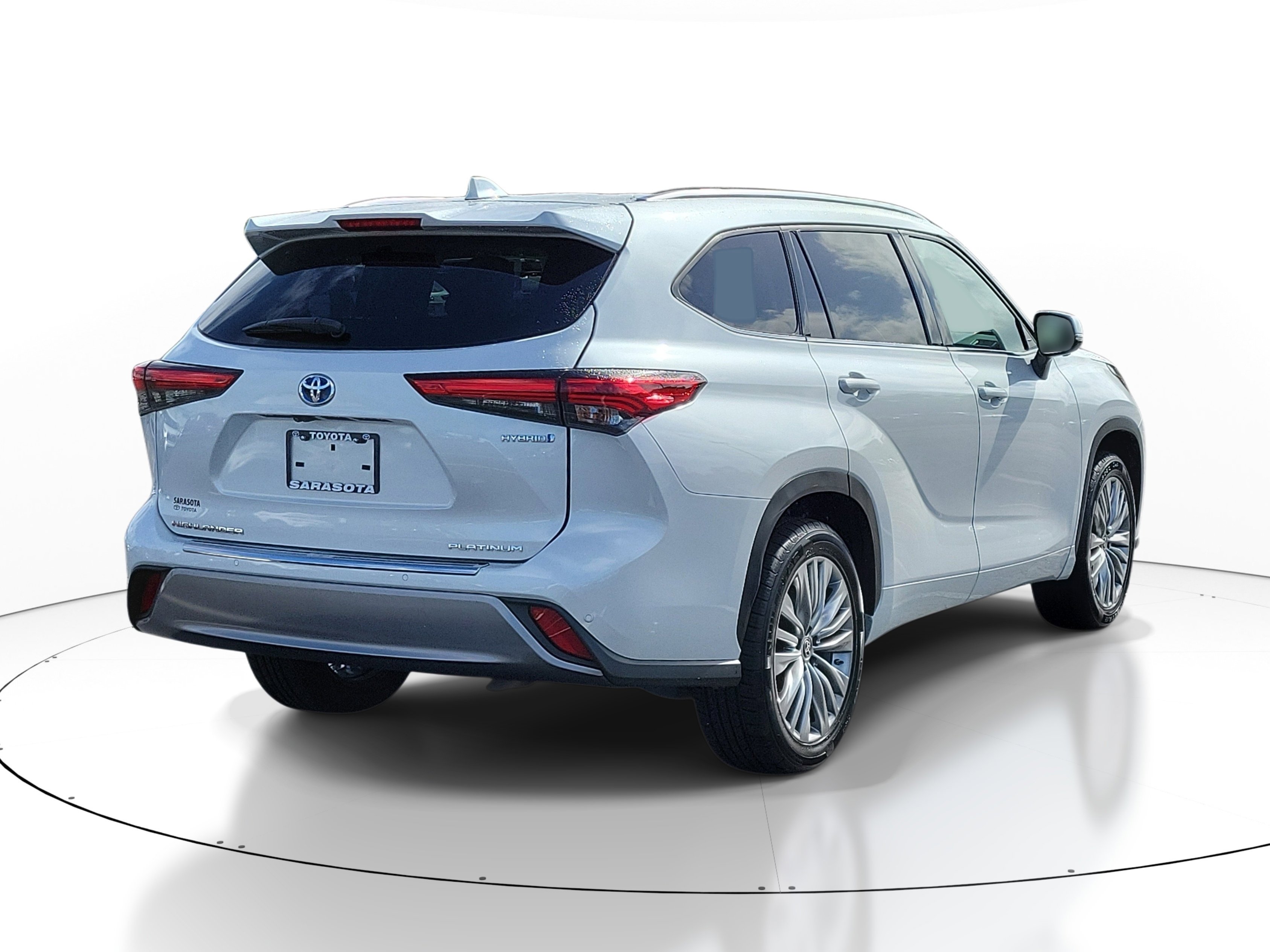 Used 2023 Toyota Highlander Platinum FWD image 6