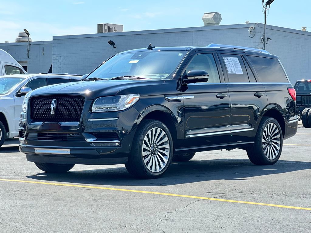 Used 2021 Lincoln Navigator Reserve w/ Luxury Package image 6