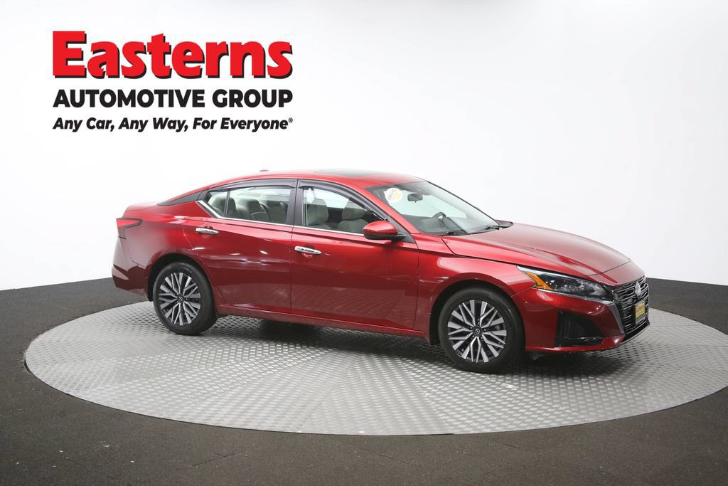 Used 2023 Nissan Altima 2.5 SV w/ SV Premium Package AWD/4WD image 46