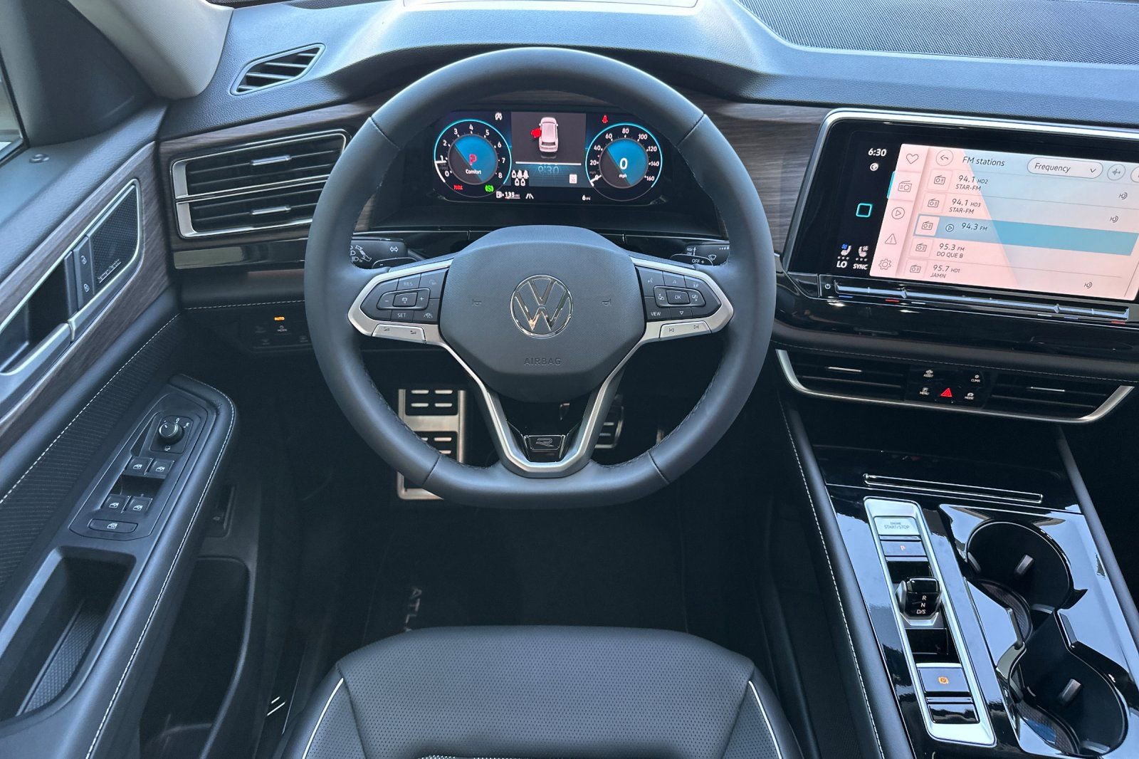 New 2026 Volkswagen Atlas SEL Premium R-Line image 13