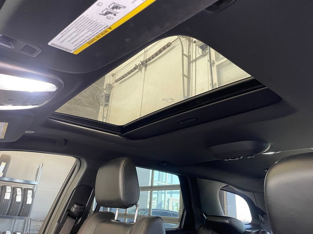 Used 2023 Dodge Durango GT RWD image 11