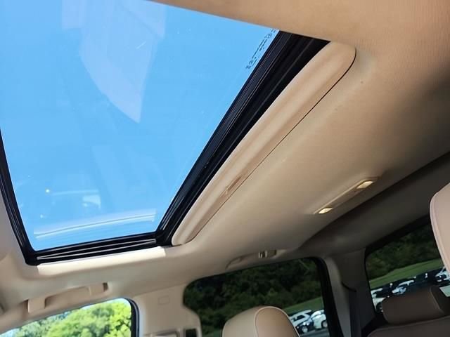 Used 2019 GMC Sierra 2500 Denali w/ Duramax Plus Package AWD/4WD image 6