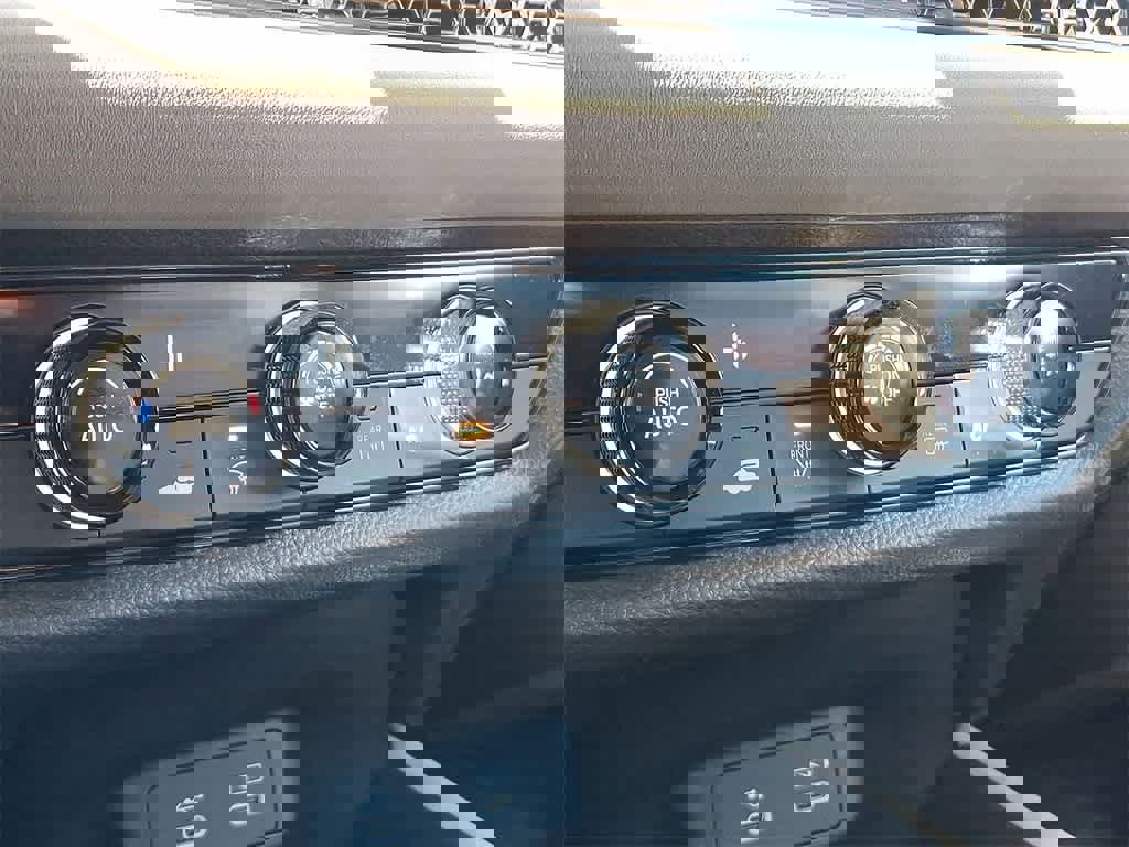 Certified 2026 Honda HR-V LX image 18